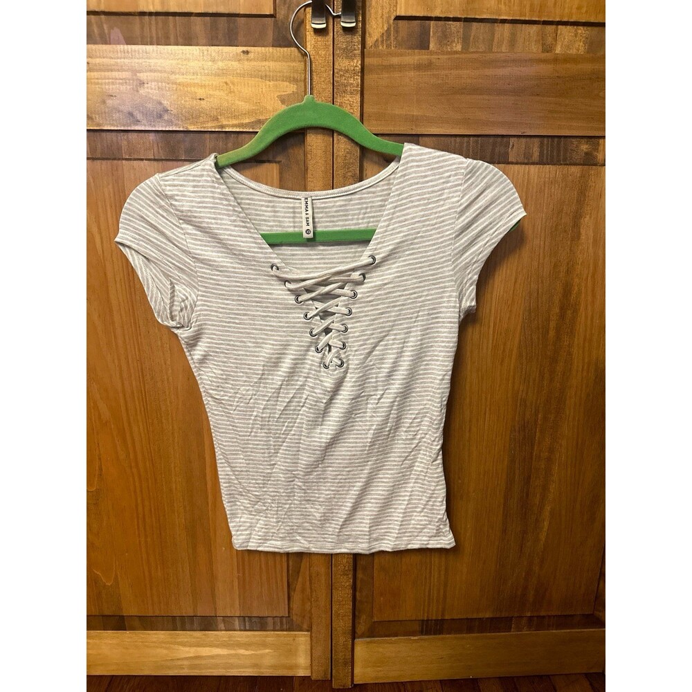 Emma & Sam tan and white striped tee XS